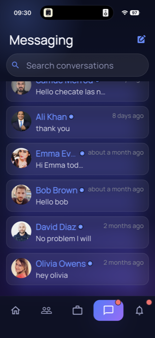 ConneXt messaging screen in dark mode